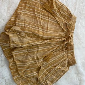 American eagle loose shorts